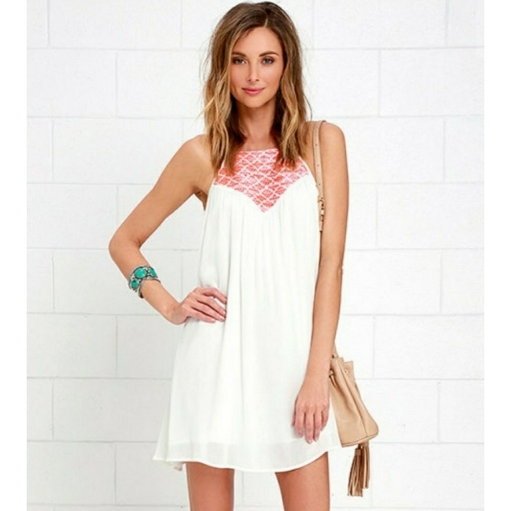 BB DAKOTA // pink embroidered detail halter trapeze mini dress